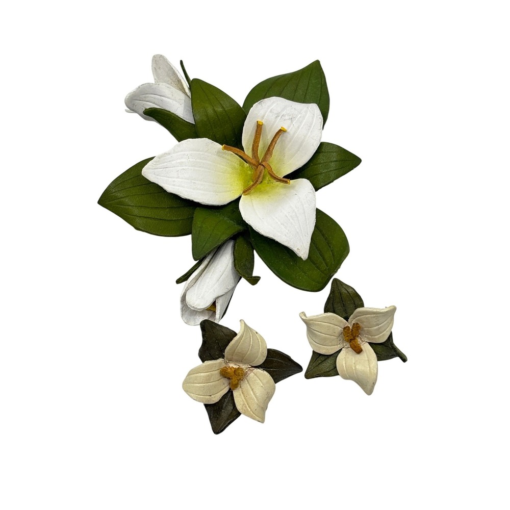 LS Canada Leather Trillium Flower‎ Brooch and Earring Set White Green Floral